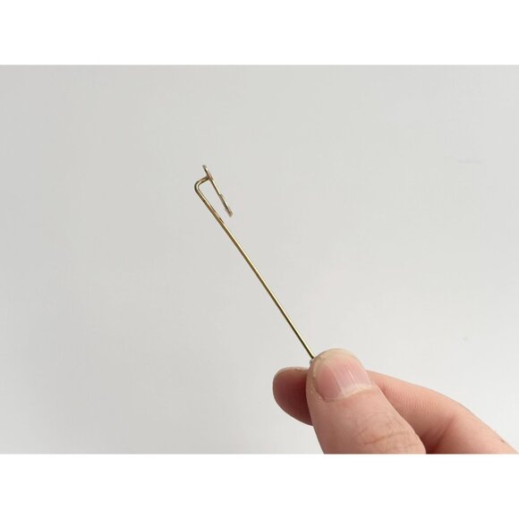 Letter "L" Scripted Monogrammed Vintage Gold Colored Stick Pin - Picture 6 of 8